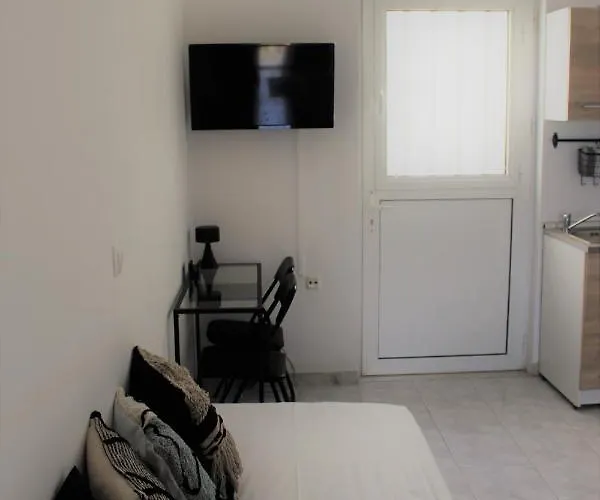 Serendipity Plus Rhodes City