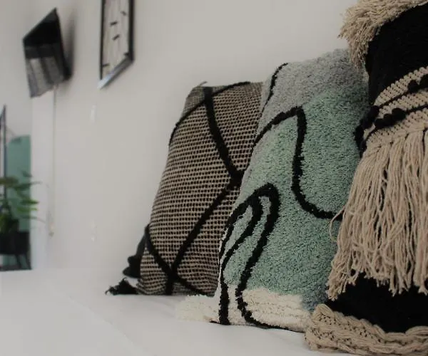 شقة Serendipity Plus *